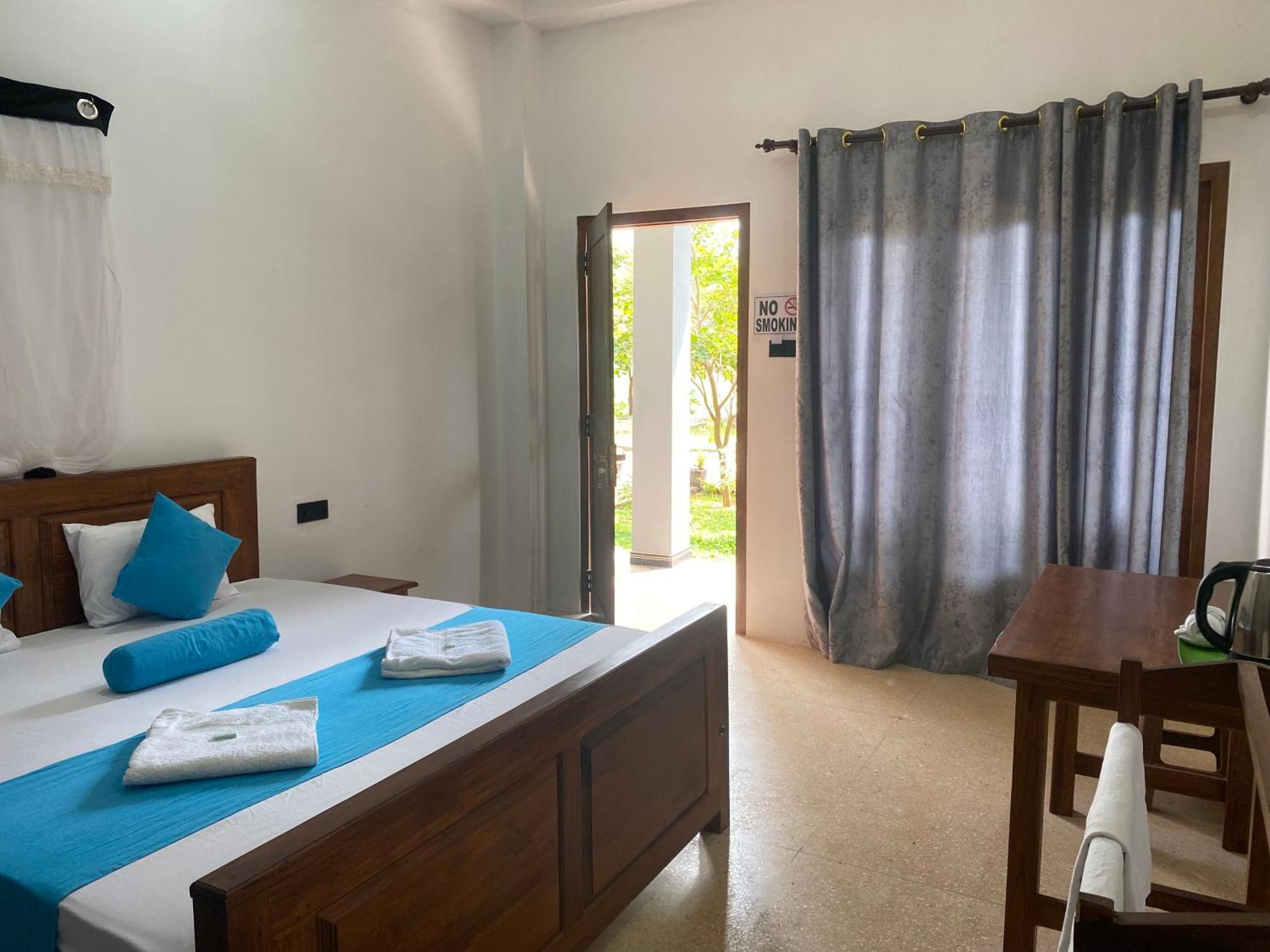 Hotel Hanguk Villa 담불라 외부 사진